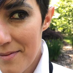 Meet your Posher, Olivia